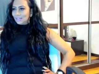 live teaser cam RoxanaCara
