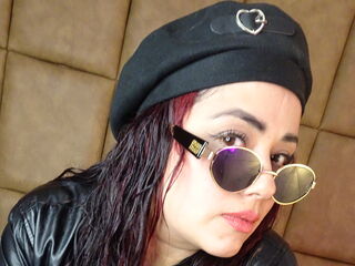 girl fingering pussy SandyGuzman