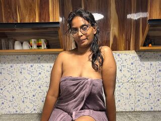 free live chatroom SanjuSanjana