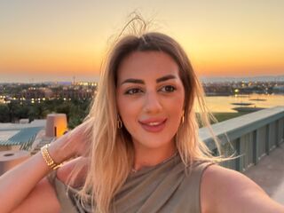 camgirl masturbating with sextoy SarahCollie