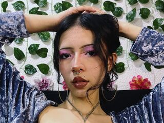 webcamgirl chatroom SarahEarhart