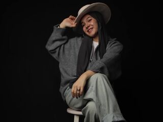 cam girl masturbating with sextoy SarahFrazie