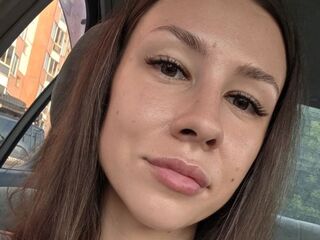 naked webcam girl photo SebrinaSpenser