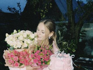 babe web cam SharlynHazelton