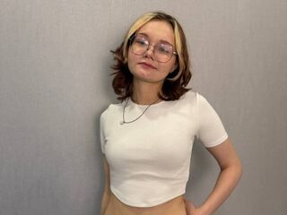 camgirl video chat ShemikaDestro