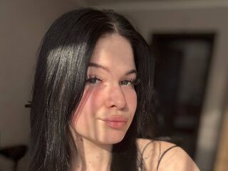 chat room picture ShonaMellerson