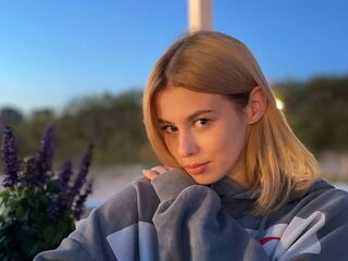 free cyber sex ShyElisaa