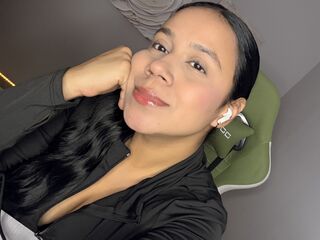 free webcam chatroom SiennaHolm