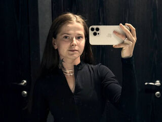 free live chatroom SilvaNayee