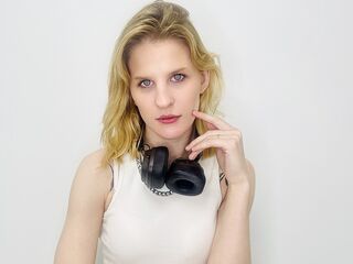 babe web cam SilverAmos