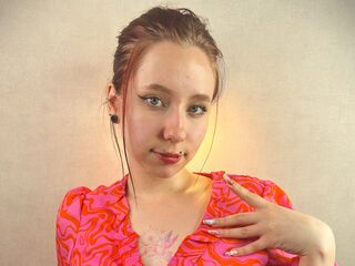 naughty camgirl masturbating with vibrator StacyRopers