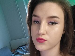 naughty camgirl masturbating with vibrator SuzannaConnally