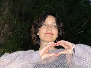 naked cam girl fingering pussy TulaStaines