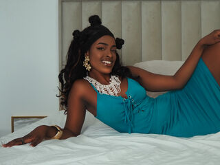 naked girl with cam masturbating TylaCherie