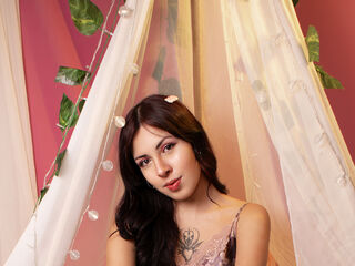 naughty camgirl fingering pussy ValeryBeaumont