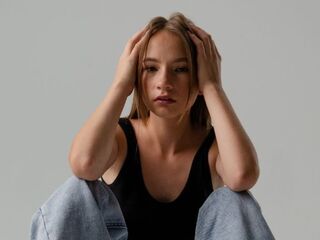 camgirl masturbating with sex toy WesleyBurchess