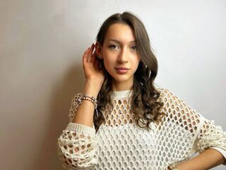 live webcam performer WhitneyBellas