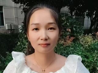 girl nude Yingmeizi